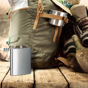 Relaxdays Flachmann 10er Set Edelstahl Silber Geschmacksneutral 12,5 cm x 9,5 cm x 2 cm 200 ml
