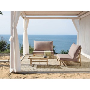 Beliani Lounge Set TODI Taupe aus Bambus mit Tisch unter Pavillon mit Meerblick.