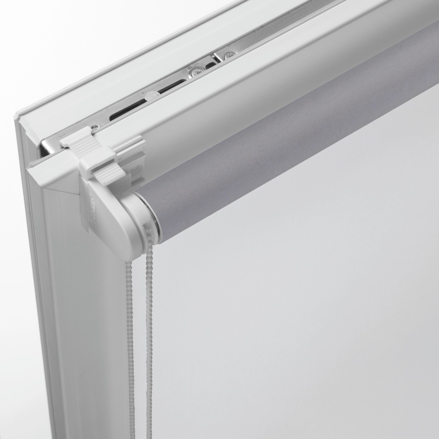 Detailaufnahme: Weißes Gardinia EasyFix Thermo Rollo, 90x210 cm, mit Seitenzug.