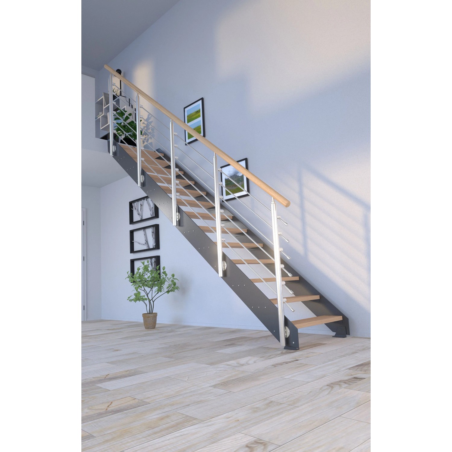 Moderne Treppe Kos mit 14 Eiche Natur Stufen, anthrazitfarbenem Geländer. Innentreppe mit Design.