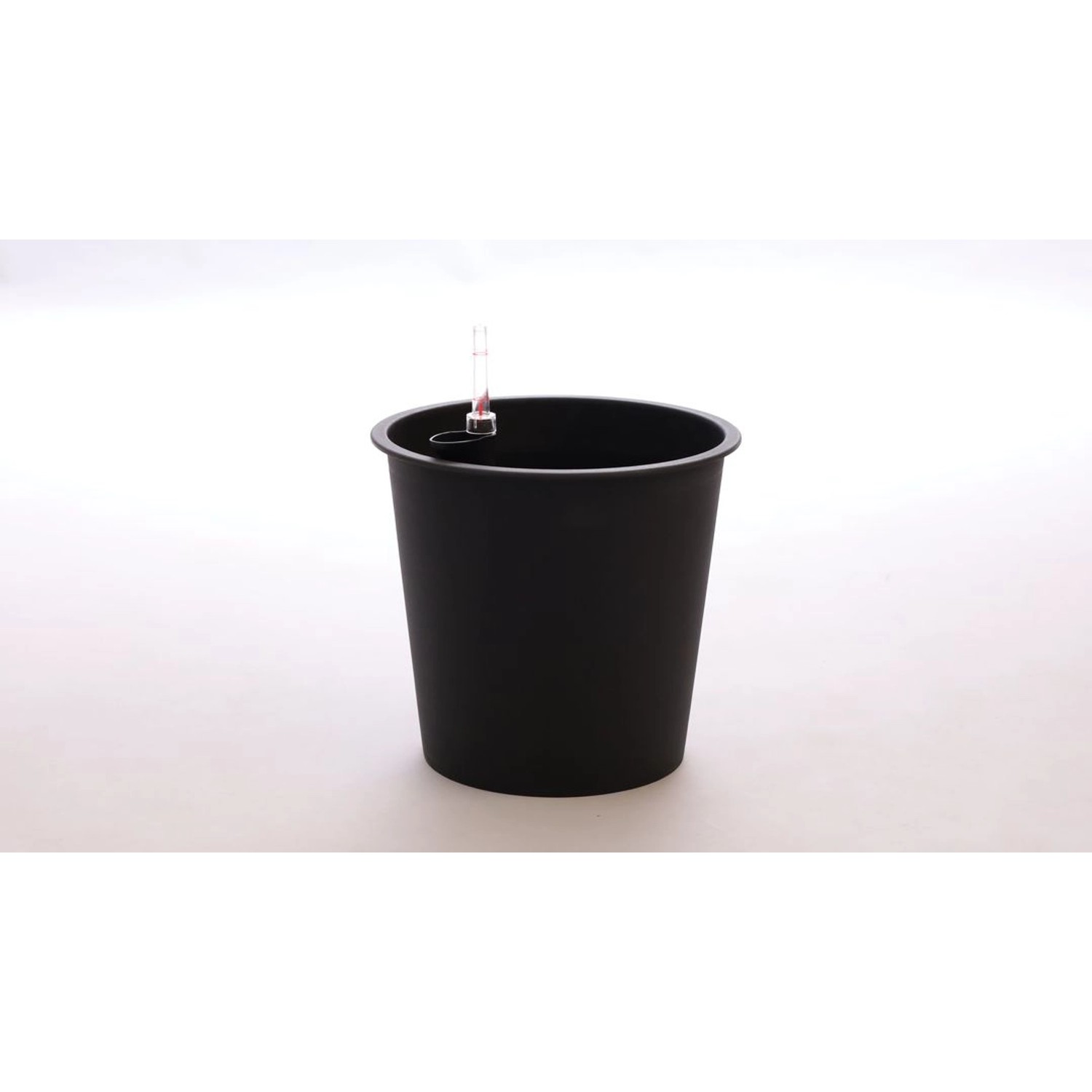 Runder, konischer Pflanzkübel aus Polyrattan in Coffee-Braun, D35xH32cm.