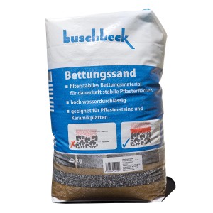 Sack Buschbeck Bettungssand, 25 kg, geeignet für Pflastersteine und Keramikplatten.
