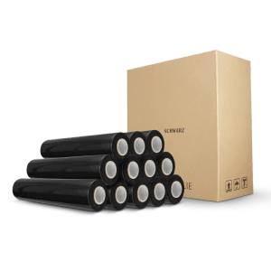 12 Rollen schwarze Stretchfolie (300m) neben einem Karton für Bau und Versand.