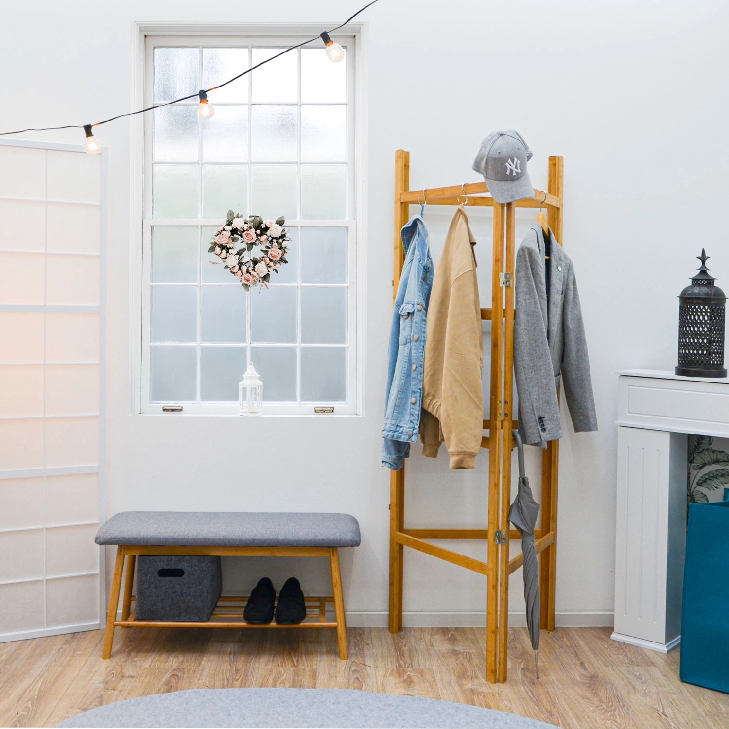 DuneDesign Raumteiler aus Holz, 180x180cm, unbefüllt. Flexibles Regal für Pflanzen oder als Sichtschutz.