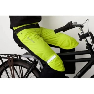 Gelbe Rainlegs Regen Beinschützer Gr. M am Fahrrad für Schutz vor Nässe.