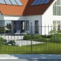 Anthrazitfarbene Floraworld Dekor-Zaunmatte Chaussee vor einem Haus mit Garten.