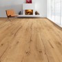 Verlegtes Living by Haro Parkett Eiche Nevada Landhausdiele mit Naturöl-Finish in Wohnraum.