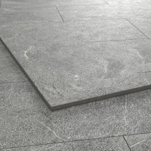 Graue Feinsteinzeug Terrassenplatte Vero 2.0 in Steinoptik, 50x100 cm.