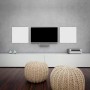 Weiße Vasner Infrarotheizung Citara M (40x60 cm) an Wand montiert, neben TV. Elektrische Heizung für Bad & Wohnraum.