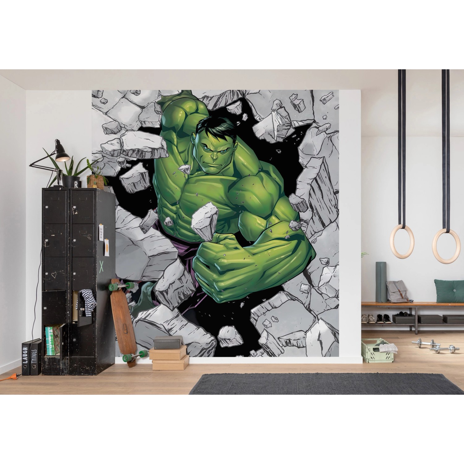 Komar Vliesfototapete Hulk Breaker, Comic-Motiv des grünen Superhelden, der eine Wand durchbricht.
