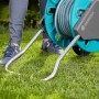 Gardena CleverRoll M Schlauchwagen-Set mit 20m Schlauch für sicheren Stand im Garten.