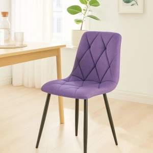 Lila Esszimmerstuhl DELUKE DOFAR mit Stoffbezug, Steppmuster und schwarzen Metallbeinen. Ideal für Esszimmer & Küche.