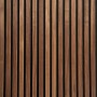 Akustikpaneel Wandverkleidung Walnuss geölt auf schwarzem Filz, Holzpaneel für Wand und Decke.