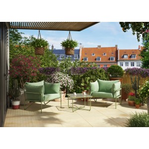 Grünes 3-teiliges Balkonset Arrino mit Tisch und zwei Stühlen mit Polsterauflagen.