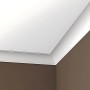 Weiße PROFHOME Eckleisten (10 Stk.) als Zubehör für Paneele im Set montiert an Decke und Wand.