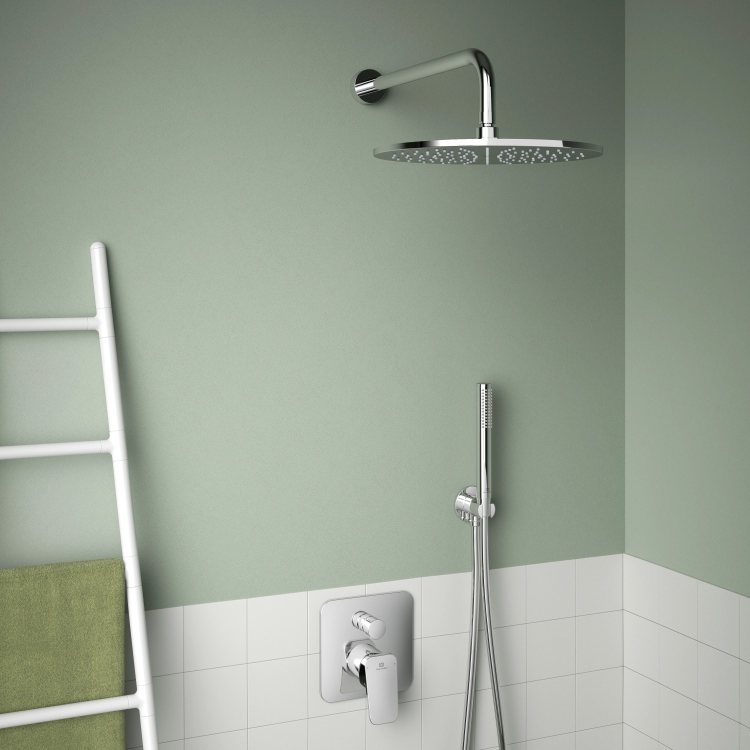 Aufputz Badearmatur Ceraplan von Ideal Standard in Chrom mit Duschkopf und Handbrause.