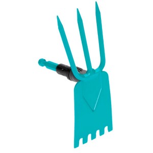 Gardena combisystem Gartenhacke mit Zinken und gezahntem Hackblatt in Türkis.