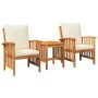 3-teiliges Garten-Lounge-Set aus Akazienholz mit cremefarbenen Kissen.