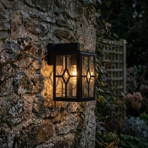 QAZQA Klassische Außenwandleuchte Schwarz IP44 Dover