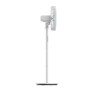 Weißer Midea Standventilator, 130 cm hoch, mit Fernbedienung und Touchpanel.