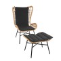 2-teiliges Poly-Rattan Lounge-Set: Sessel mit Hocker und anthrazitfarbenen Kissen.