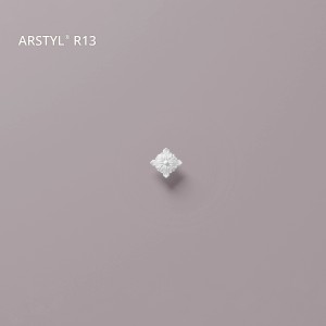 Weiße NOEL & MARQUET Rosette R13 ARSTYL, Zierelement für Paneele, 9,5x9,5x1,8 cm.