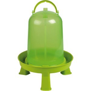Grüne Kunststofftränke mit Standfüßen, 5 l Fassungsvermögen, für Geflügel.