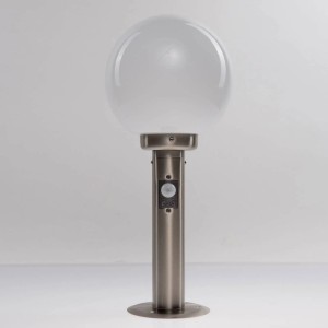 Lindby Vedran 9972084 mit Bewegungsmelder Spritzwassergeschützt Modern in Alu aus Glas 1-flammig E27