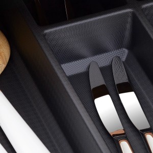 SOTECH Orga-Box VII Besteckeinsatz Schwarz mit Softtouch Oberfläche und Facheinteilungen für Besteck in der Schublade.