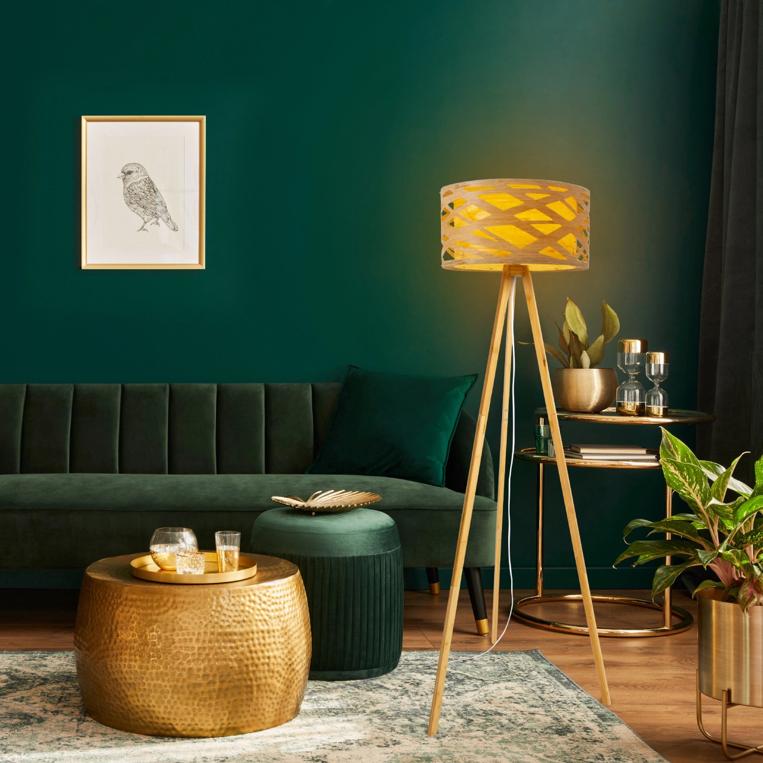 Näve Stehleuchte Finja aus Bambus, 148 cm hoch, im skandinavischen Design für Wohnzimmer.