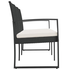 Schwarze 3-Sitzer Gartenbank aus PP-Rattan mit cremeweißen Kissen, Seitenansicht.