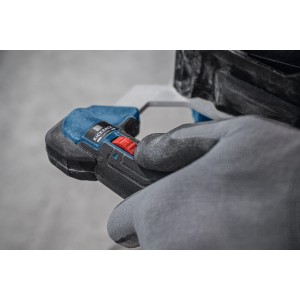 Detailaufnahme des Bosch Professional Rührwerk GRW 18V-160 Solo mit KickBack Control.