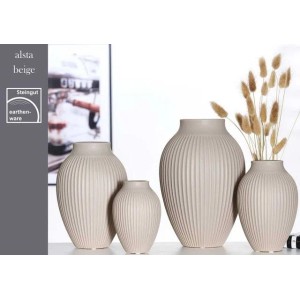 Ritzenhoff & Breker Alsta Vasen Set, 4-teilig, beige, aus Steingut mit Rillenrelief.