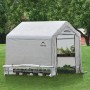 ShelterLogic Foliengewächshaus 3,24 m² im Garten. Das Gewächshaus bietet optimalen Schutz für Pflanzen.