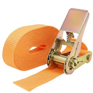 Orangefarbener Spanngurt mit Ratsche, 6m lang, zur Ladungssicherung. Kategorie: Gurte.