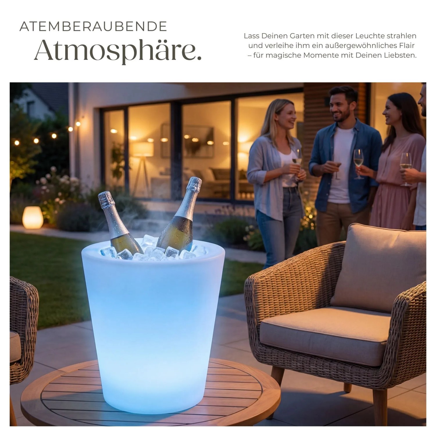 Weißer Tectake LED-Leuchtzylinder als Sektkühler mit Eis und Flaschen auf Terrasse. RGB-Beleuchtung für Gartenparty.
