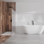 Weiße rechteckige Duschwanne VIDAR 160x90 aus Verbundwerkstoff in Steinoptik, in begehbarer Dusche.