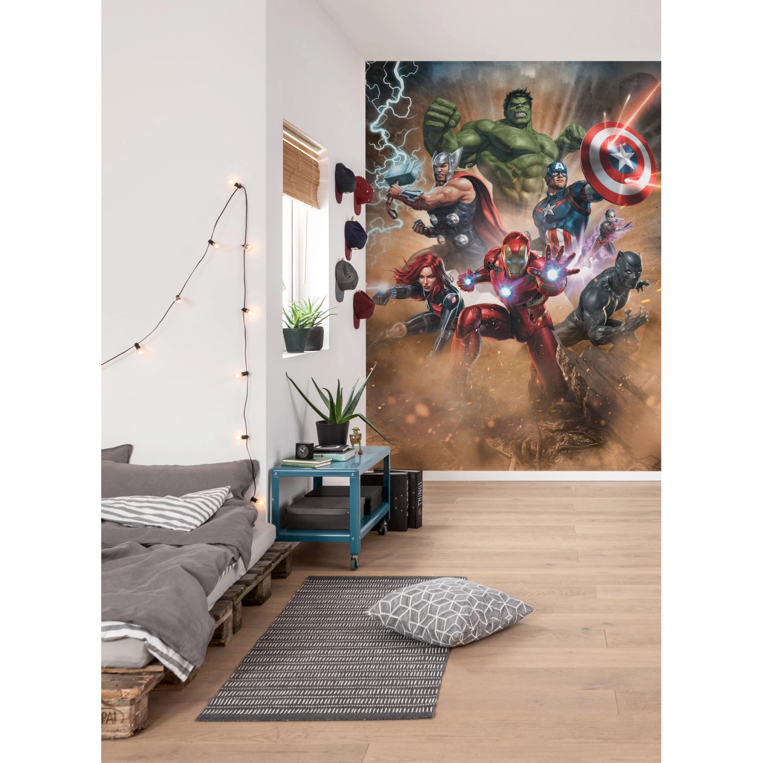 Komar Vliesfototapete Avengers Superpower im Kinderzimmer mit den Superhelden Hulk, Thor, Iron Man.