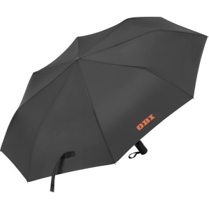 Offener schwarzer OBI Regenschirm, halbautomatisch, 98 cm, mit orangefarbenem Logo und Handschlaufe.