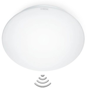 Weiße LED Wand- und Deckenleuchte RS 16 S mit Bewegungsmelder und Kunststoff-Haube.