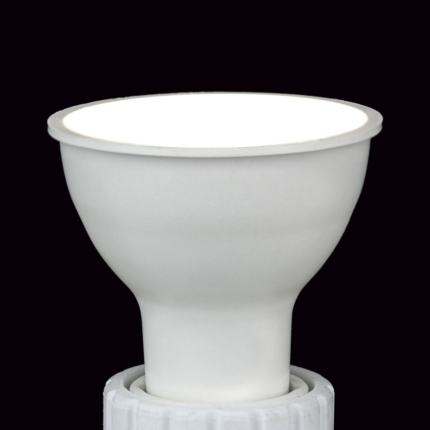 Dimmbare LED-Reflektorlampe GU10, 8W, warmweißes Licht für Deckenstrahler & Spotlights.