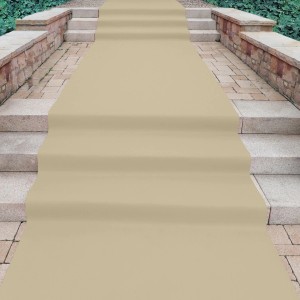 Beiger Primaflor Eventteppich Podium als Musterstück auf einer Treppe verlegt.