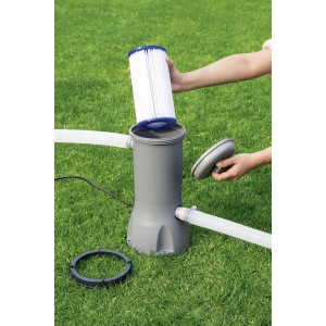 Bestway Filterkartusche Universal: Austausch der Pool Filterkartusche in Filterpumpe.