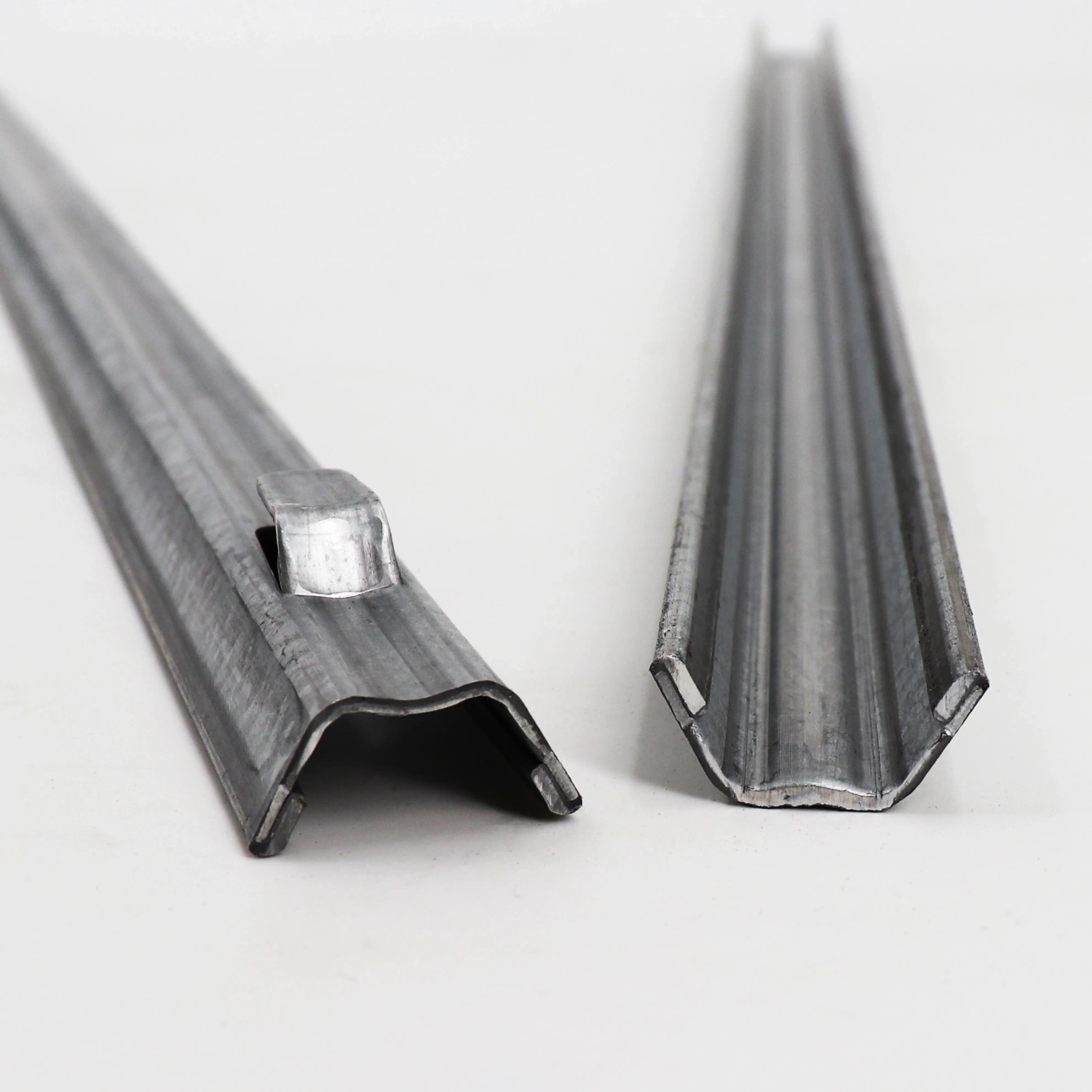 Aquagart Zaunanker, 50cm, W-Profil Erdanker für Wildzaun, Forstzaun und Weidezaun.