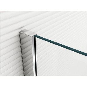 Detailaufnahme: Walk-In Duschwand mit Alu-Profil und 10mm Klarglas. Duschabtrennung für barrierefreies Duschen.