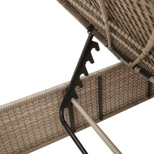 Detailansicht der verstellbaren Rückenlehne der beigen vidaXL Sonnenliege aus Poly Rattan.