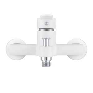 Weiße baliv Wannenarmatur WA-5892 mit Umsteller für Brausefunktion.