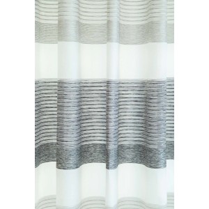 Halbtransparenter, grauer Bricoflor Vorhang Kamar mit verdeckten Schlaufen und horizontalen Streifen.