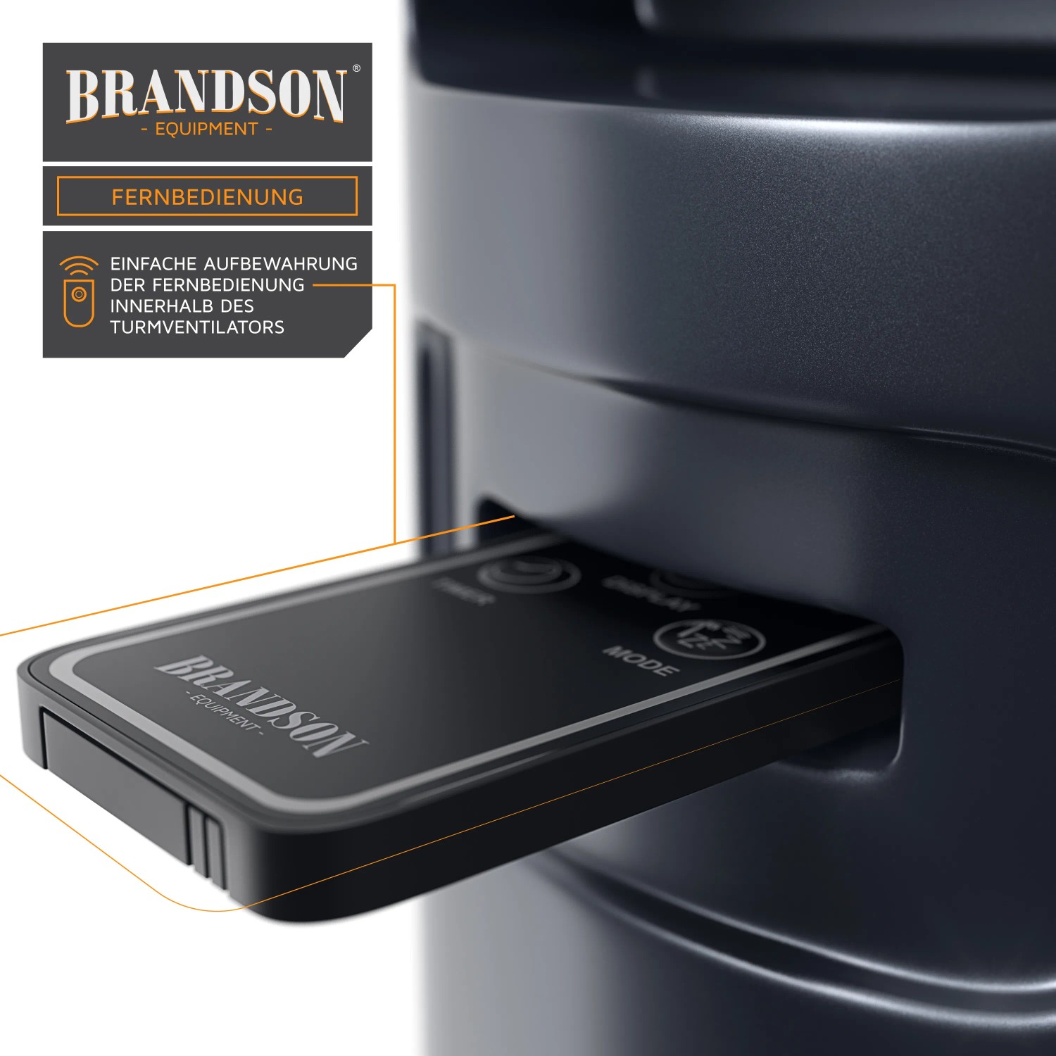 Brandson Turmventilator: Detailaufnahme der Fernbedienung im Aufbewahrungsfach des Ventilators.