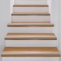 Treppe mit KARAT Stufenkantenprofil Integral Form L in Champagner, Treppenkanten schützen.